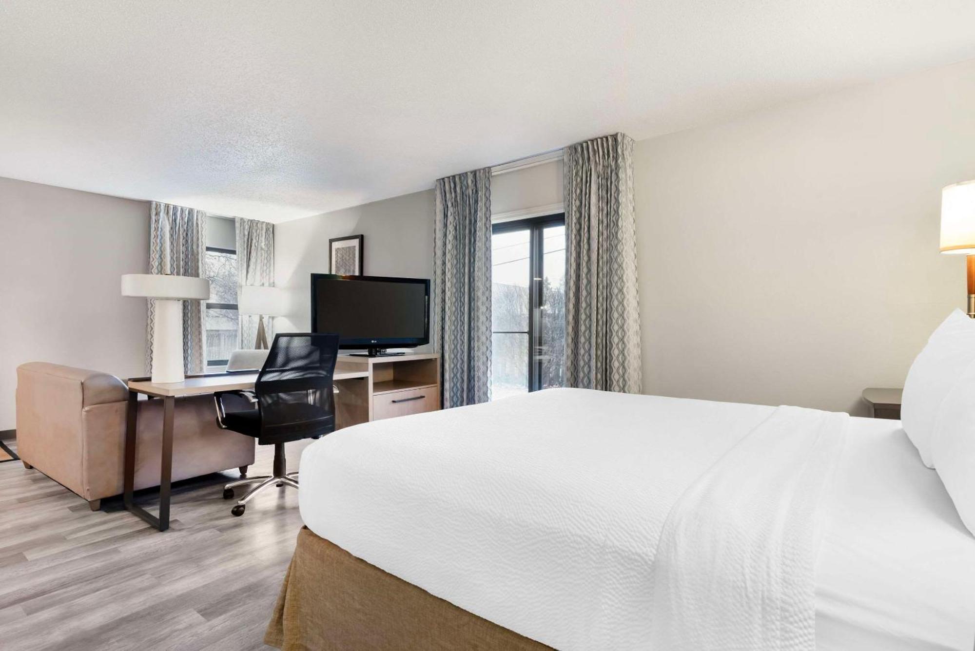 Mainstay Suites St Louis - Galleria Richmond Heights Exterior foto