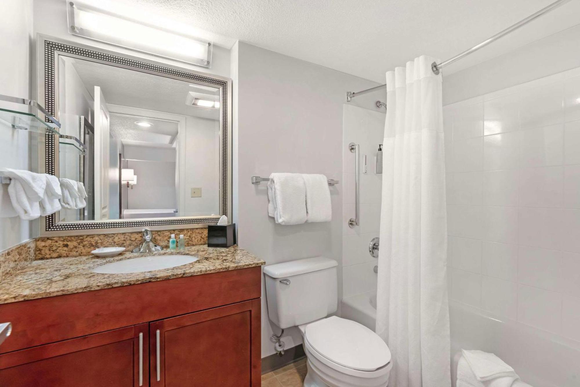 Mainstay Suites St Louis - Galleria Richmond Heights Exterior foto